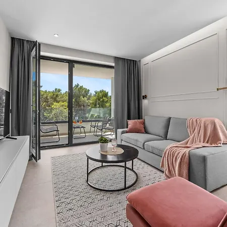 Pollentia 201 Adriana (adults Only) Apartment *